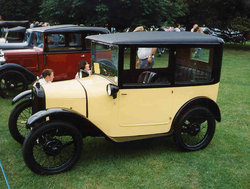 1926 Austin 7 box saloon