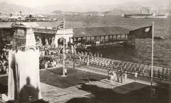 The liberation of Hong Kong in 1945 was celebrated at the Cenotaph in Victoria with the raising of the Union Flag and the Flag of the Republic of China.