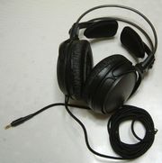 Closed Headphones