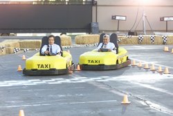 Jimmy Fallon and Jay Leno go-karting